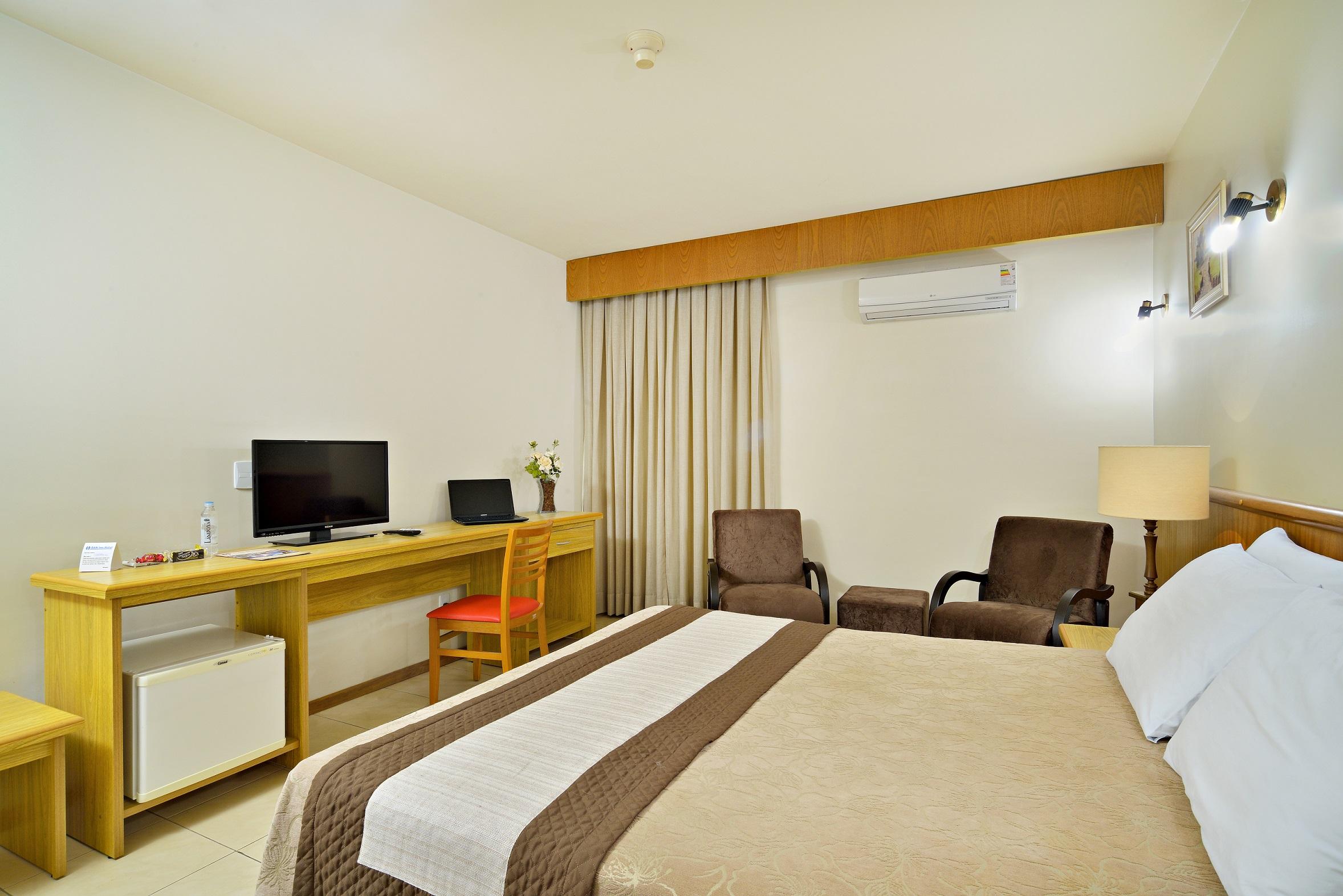 Hotel Dan Inn Araraquara By Nacional Inn Exterior photo