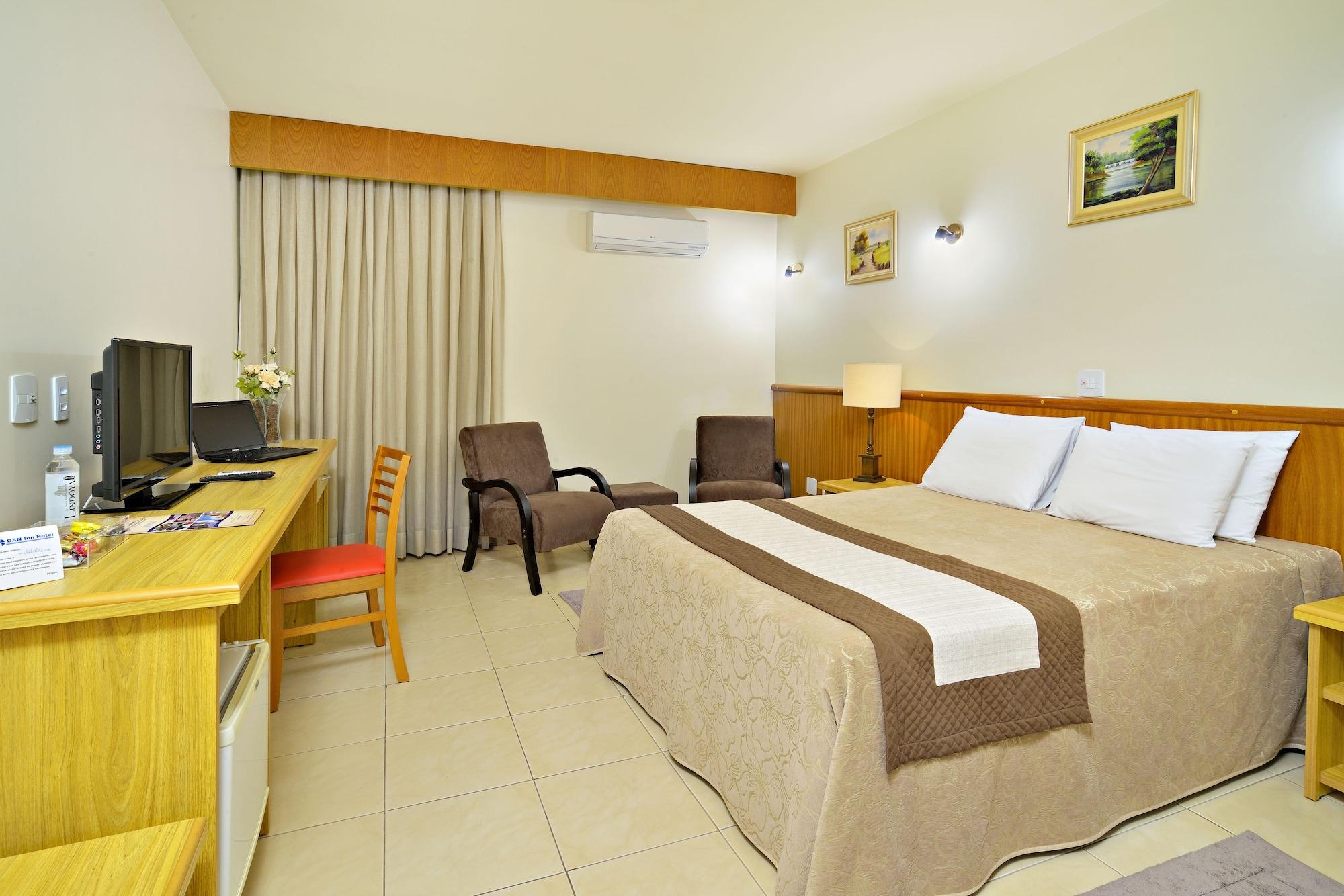 Hotel Dan Inn Araraquara By Nacional Inn Exterior photo